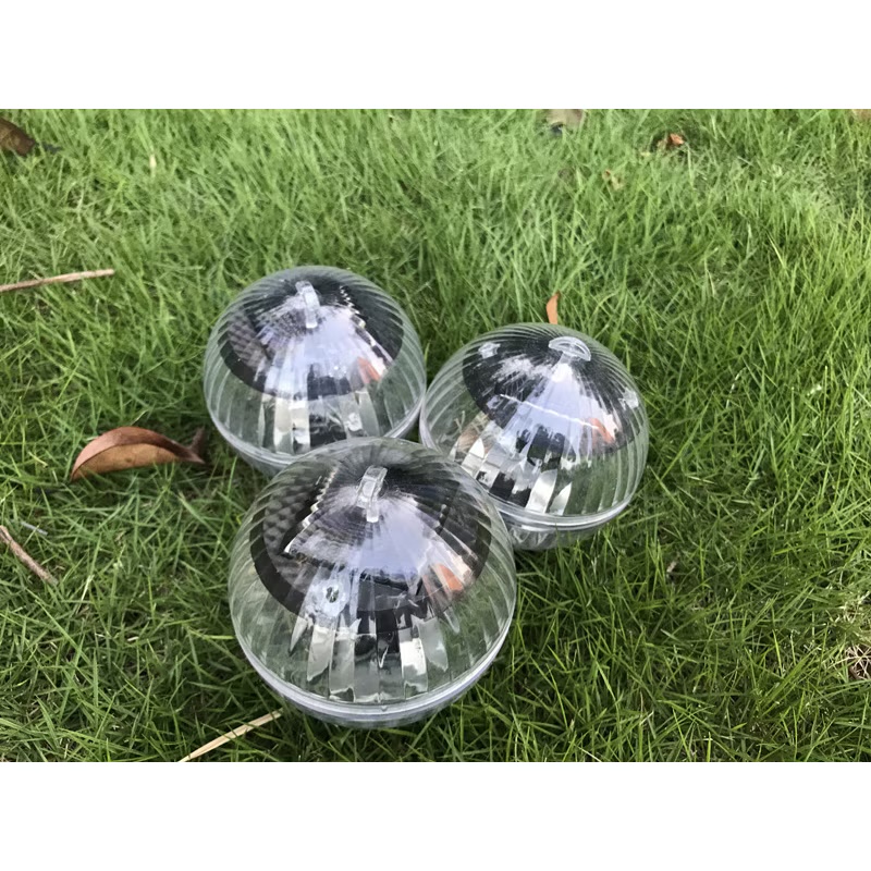 Lumină solară decorativă portabilă ISSNW – detaliu becuri LED și difuzor