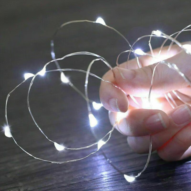 Ghirlandă LED luminiscentă – efect flotant pe timp de noapte